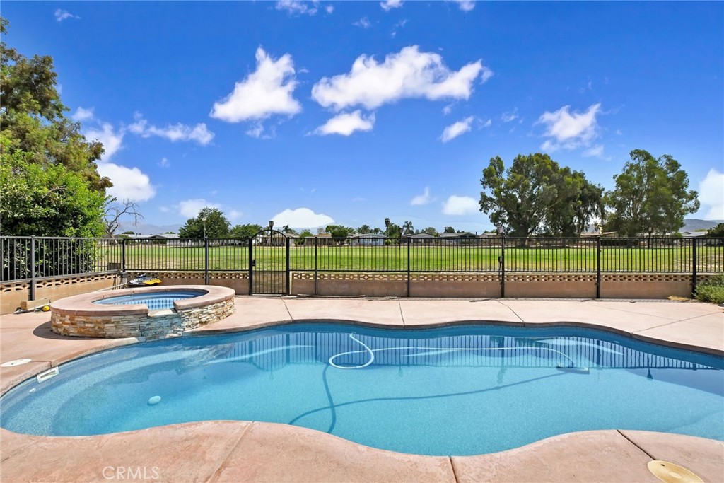 1428 Pepper Tree Drive