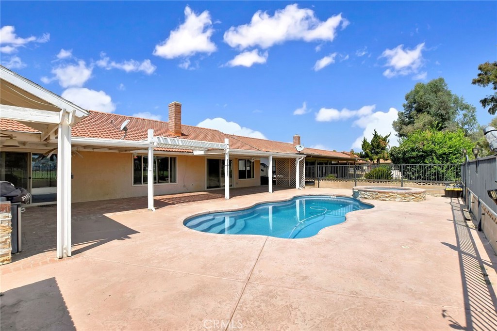 1428 Pepper Tree Drive