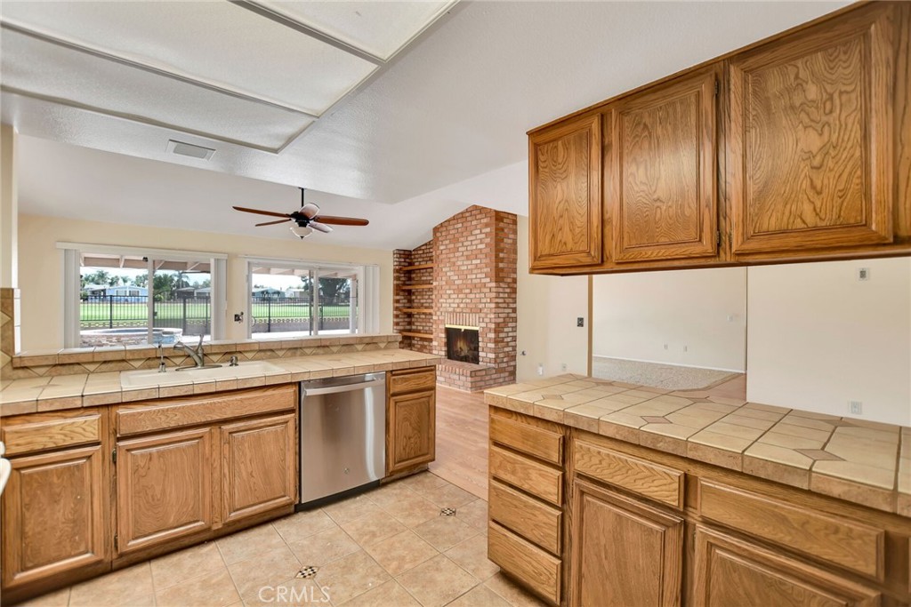 1428 Pepper Tree Drive