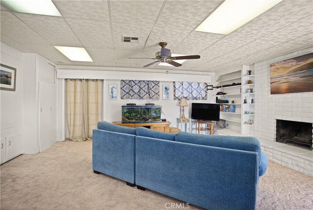 41825 Thornton Avenue