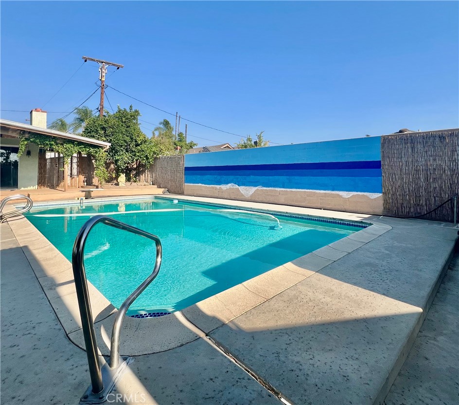 41825 Thornton Avenue