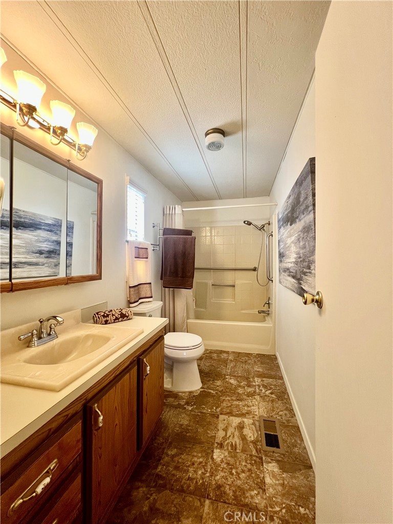 24600 Mountain Avenue 66