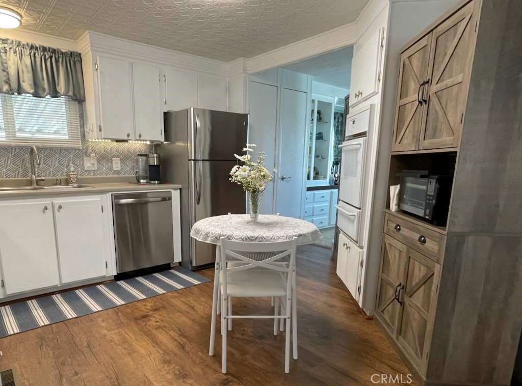 26076 Butterfly Palm Drive