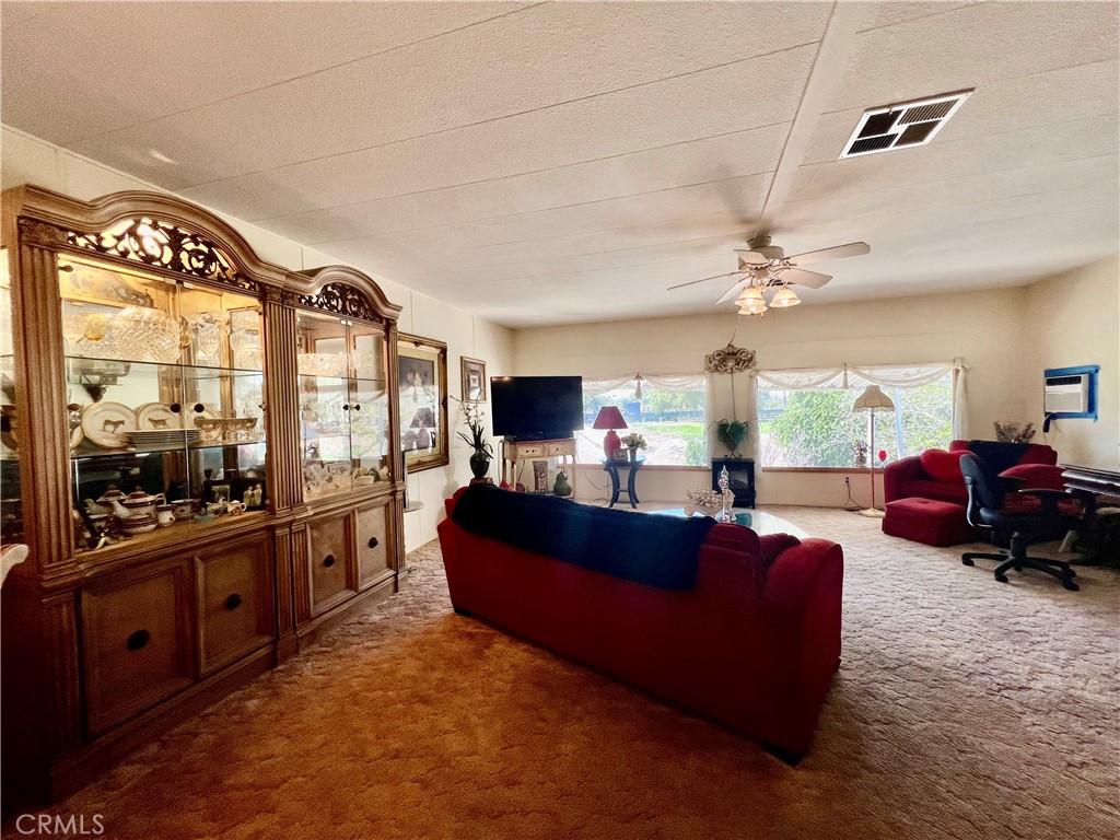 42751 E Florida Ave 19