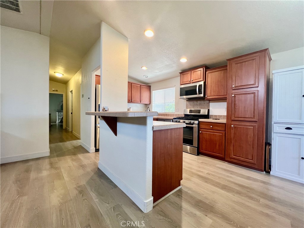 43601 State Hwy 74 32