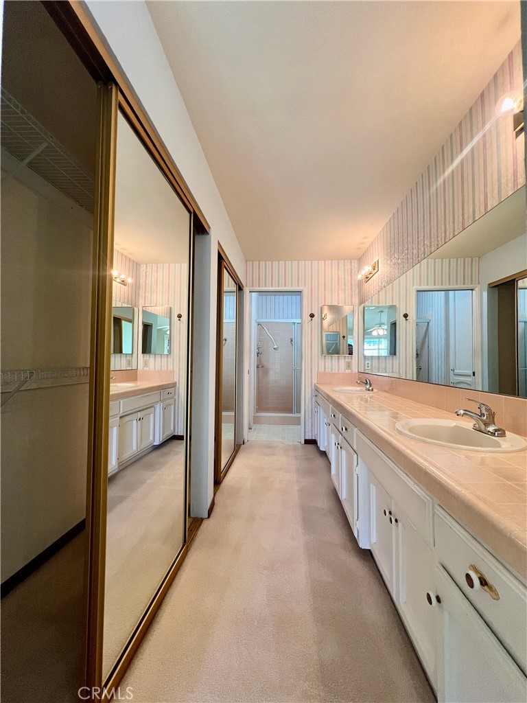 1229 Seven Hills Dr
