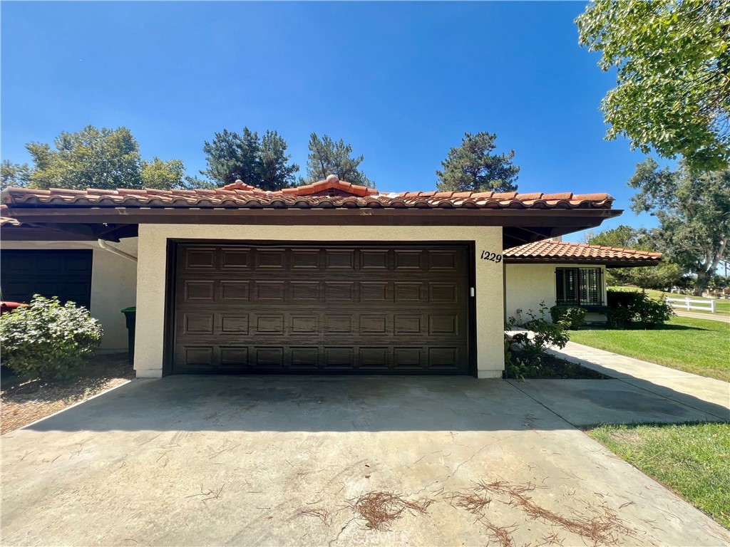 1229 Seven Hills Dr