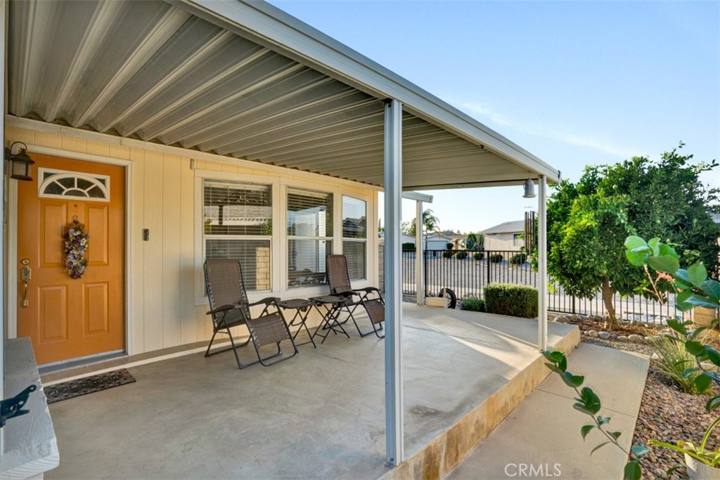 2952 2952 Peach Tree