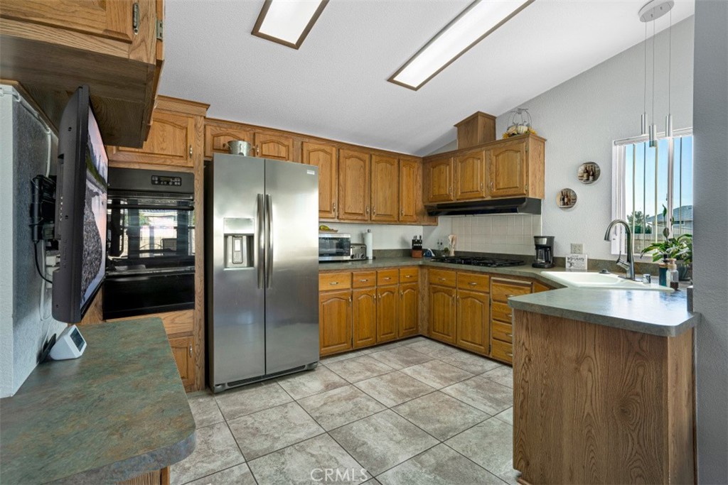 2952 2952 Peach Tree