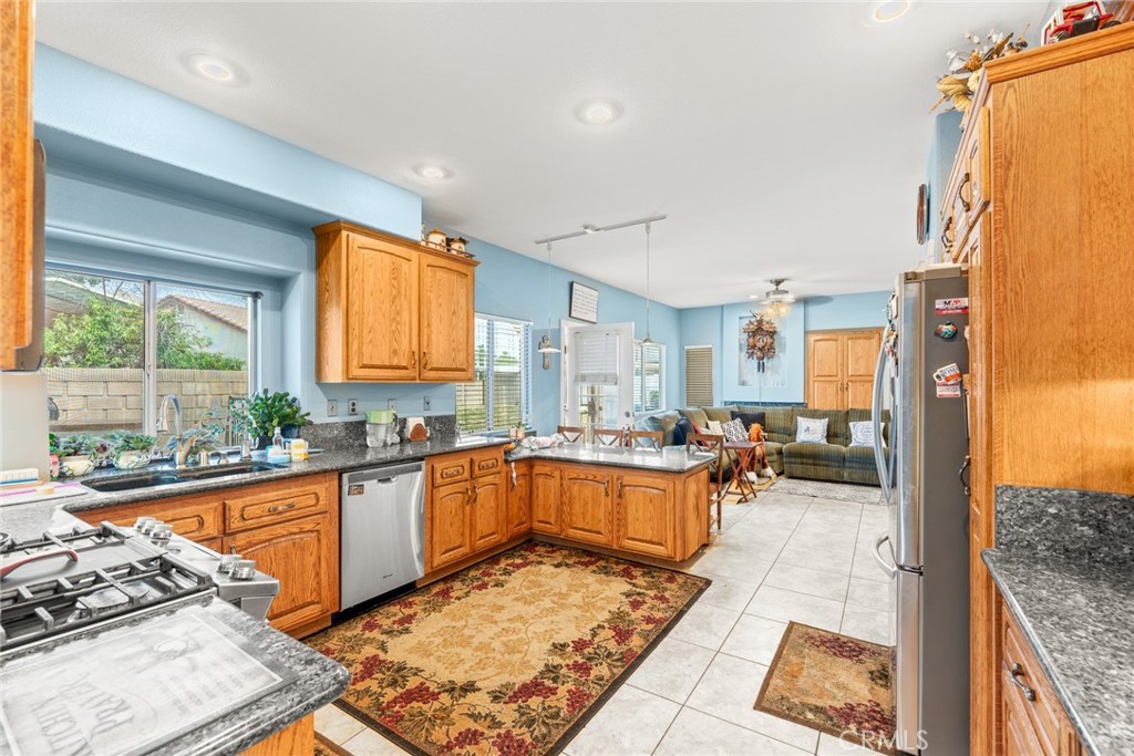 669 Liverpool Street