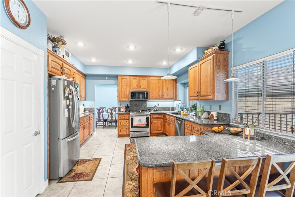 669 Liverpool Street