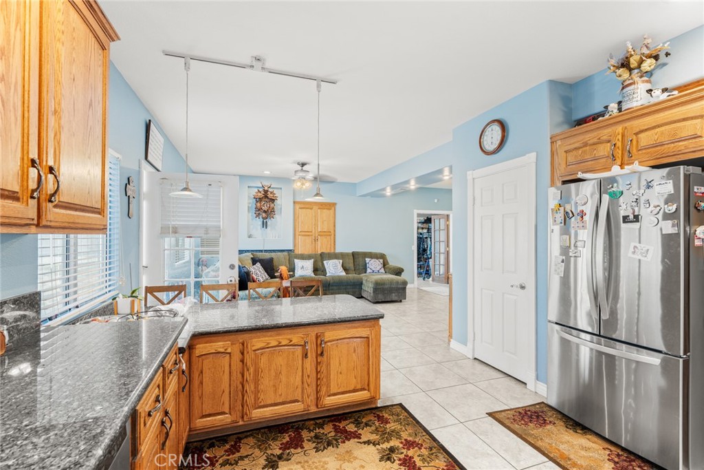 669 Liverpool Street