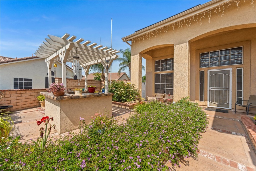 669 Liverpool Street