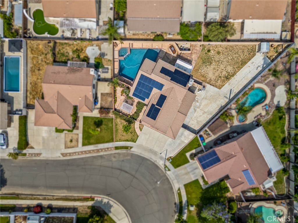 669 Liverpool Street