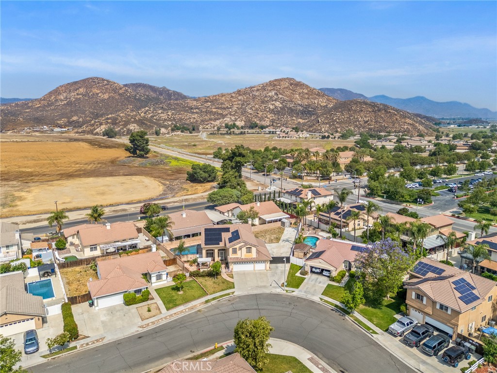 669 Liverpool Street