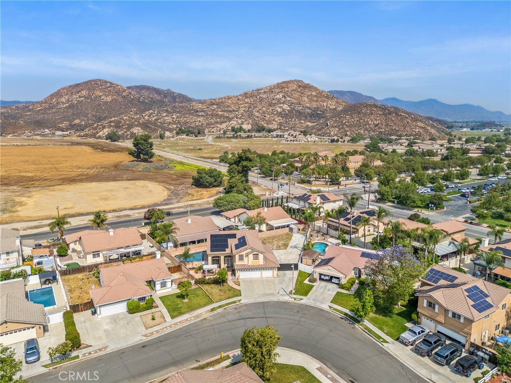 669 Liverpool Street