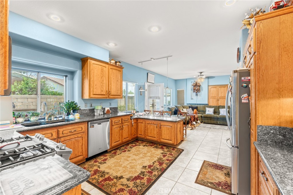 669 Liverpool Street