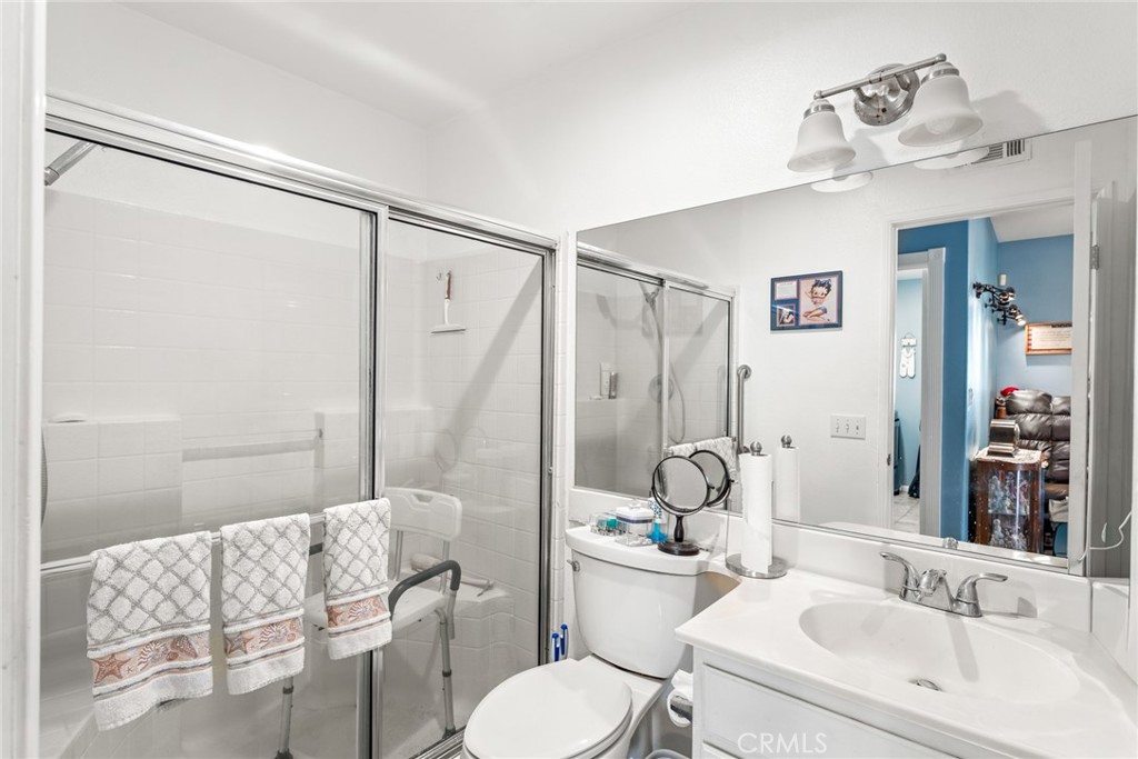 669 Liverpool Street