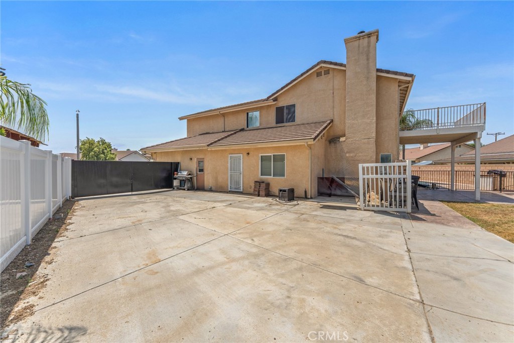 669 Liverpool Street