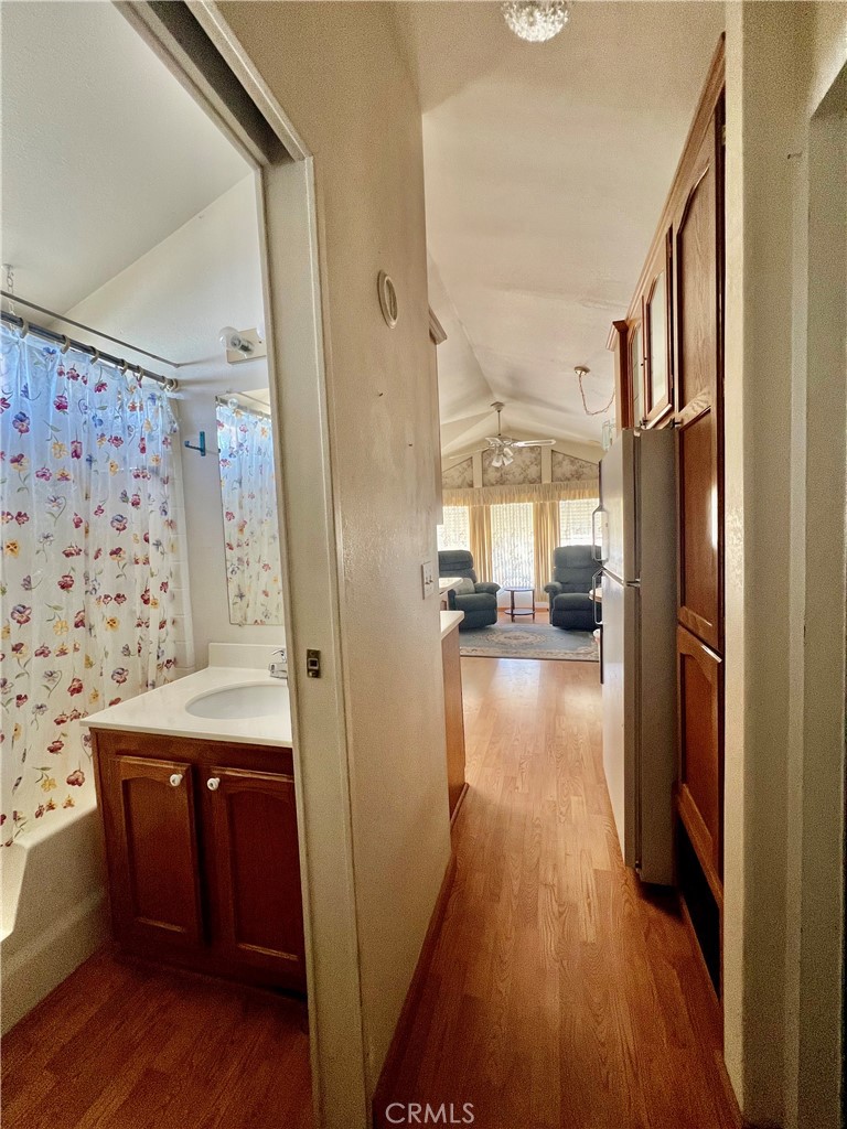 1295 1295 S Cawston 496