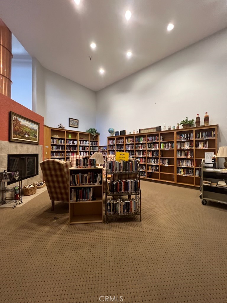 1295 1295 S Cawston 496