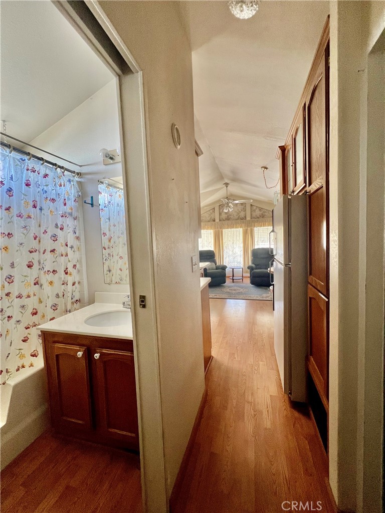 1295 1295 S Cawston 496