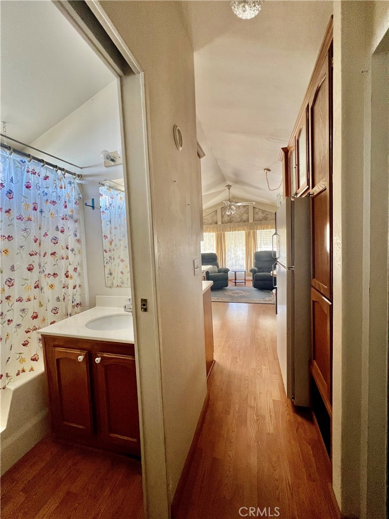 1295 1295 S Cawston 496