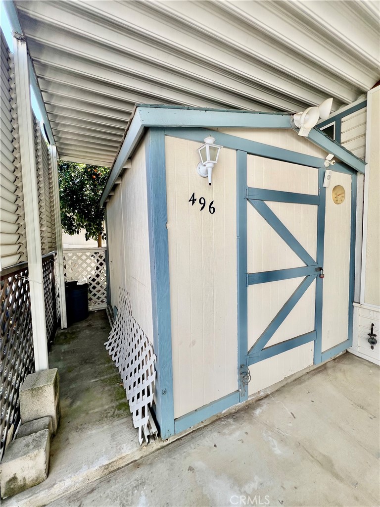 1295 1295 S Cawston 496