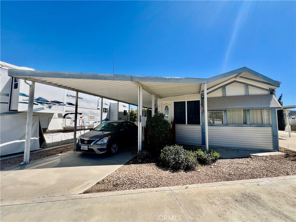 1295 1295 S Cawston 496