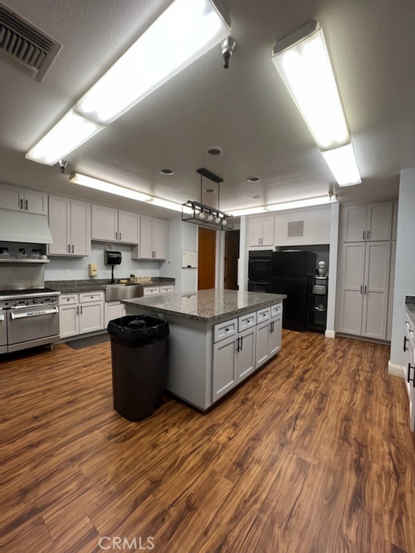 1295 S Cawston 354