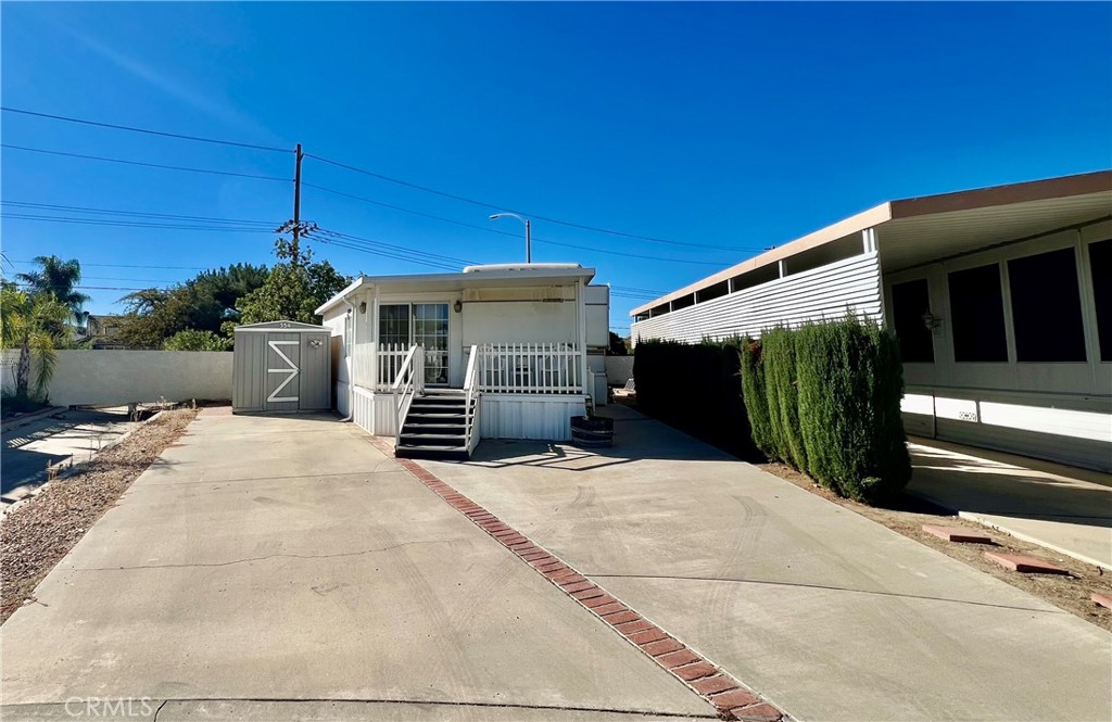 1295 S Cawston 354