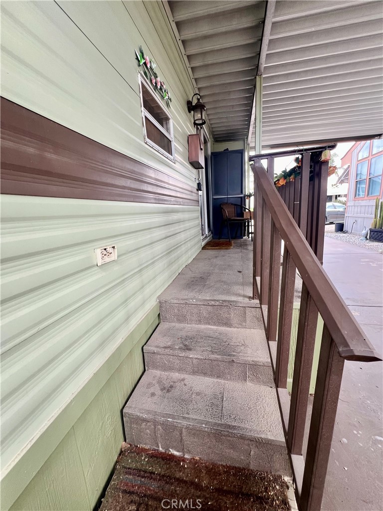 1295 S Cawston 75