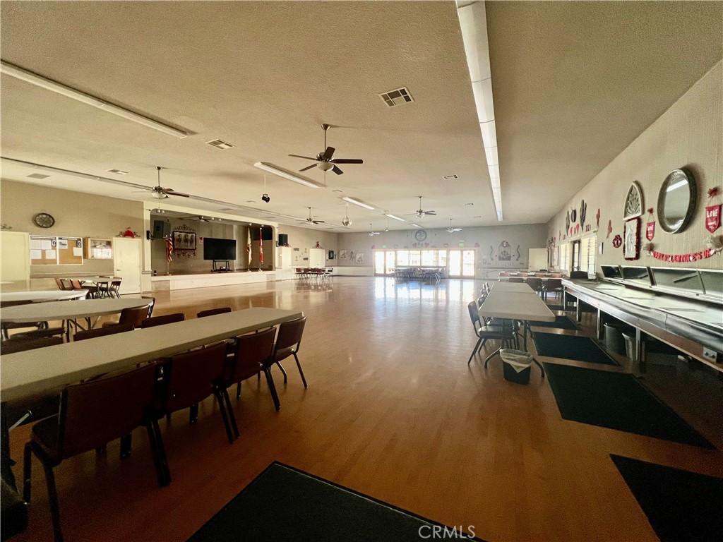 1239 Frontier Avenue