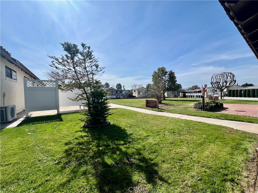 1239 Frontier Avenue