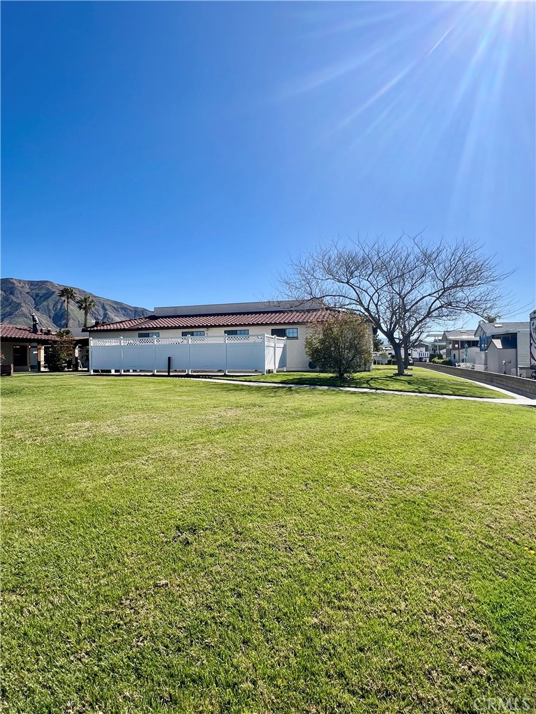 1239 Frontier Avenue