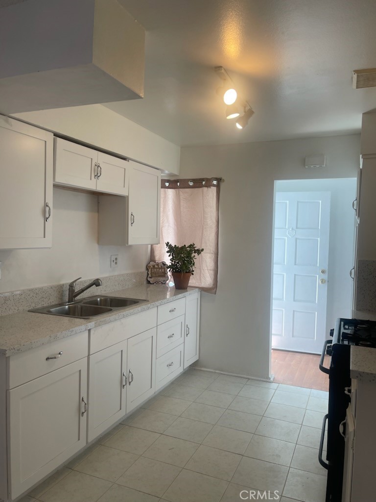 625 S Estudillo Avenue