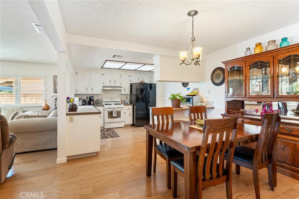 2059 Silver Oaks Way