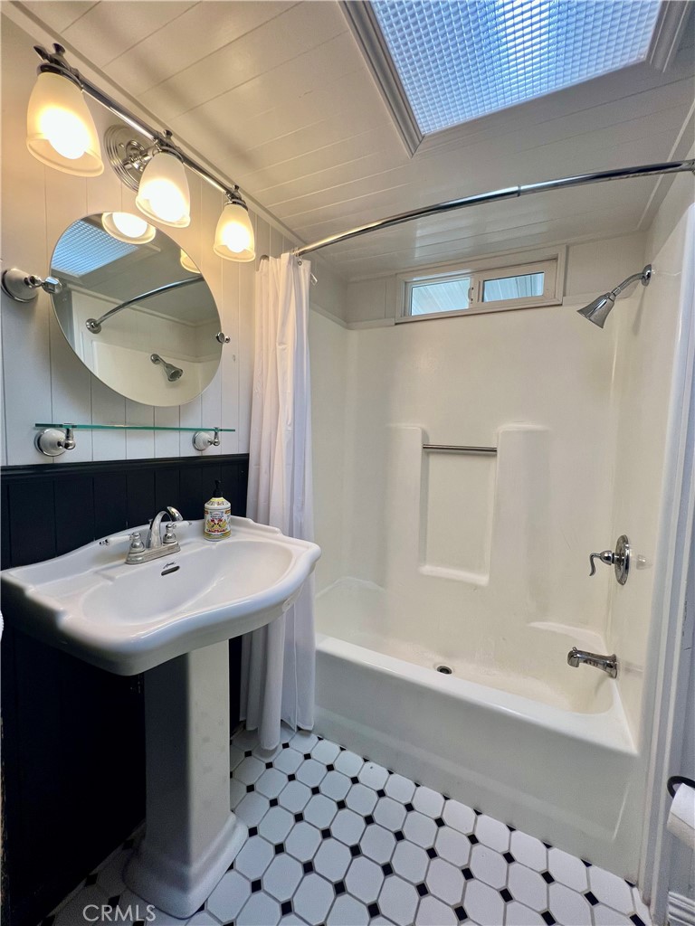 1295 S Cawston Avenue 249