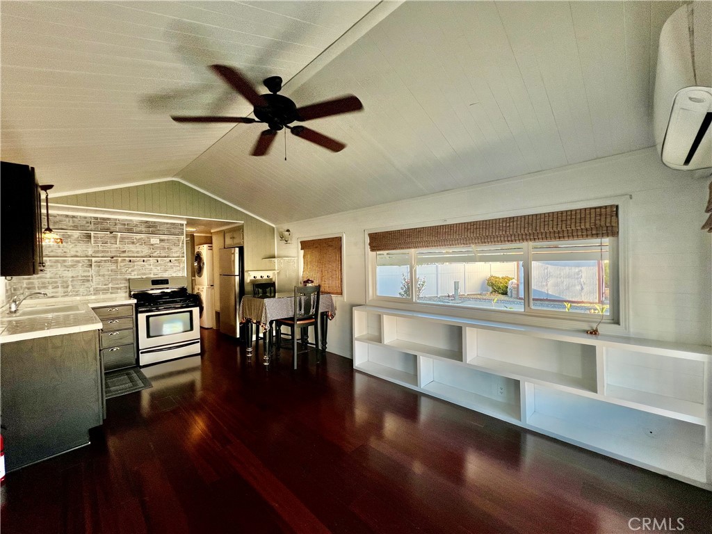 1295 S Cawston Avenue 249