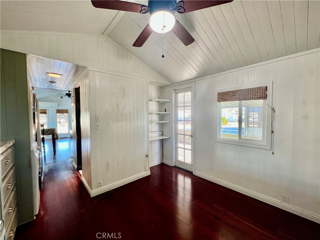 1295 S Cawston Avenue 249