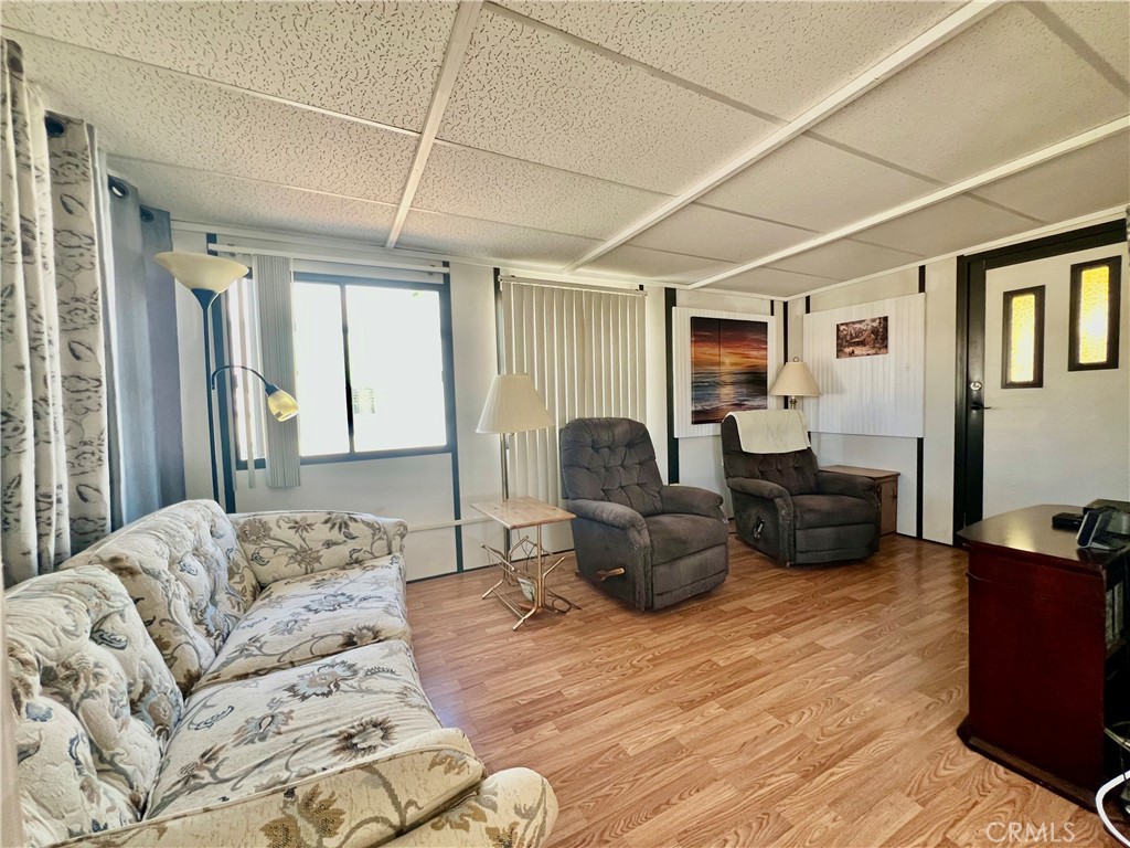 1417 Western