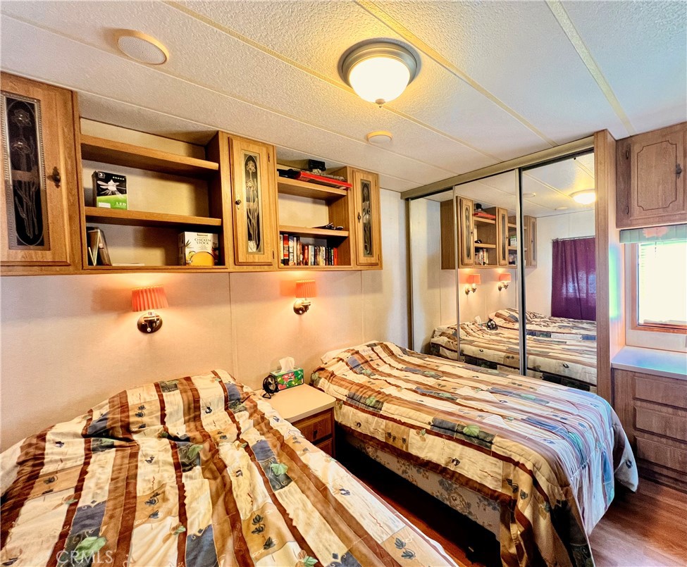 1417 Western