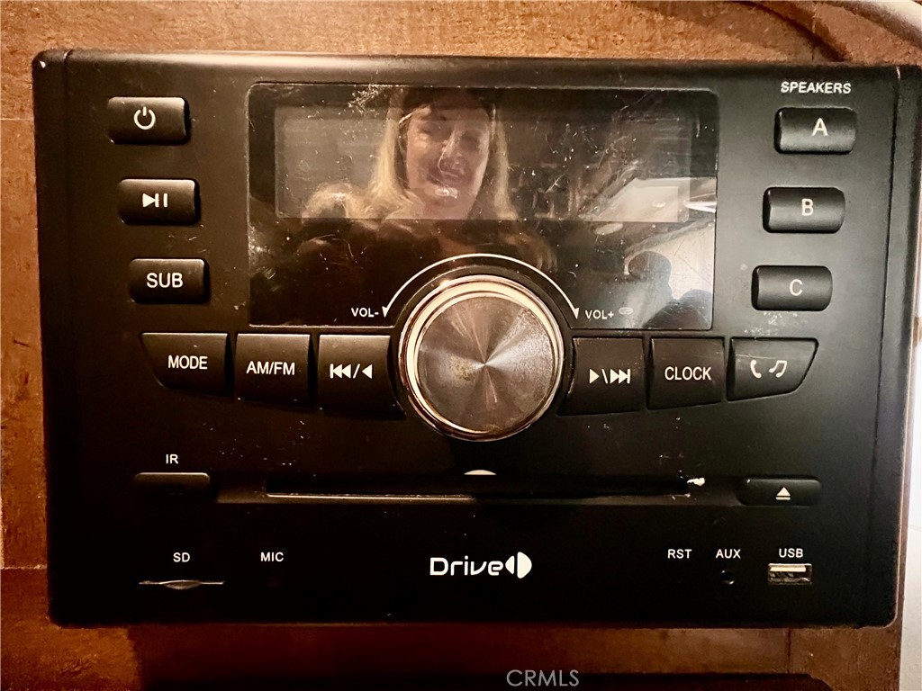 1295 S Cawston Avenue