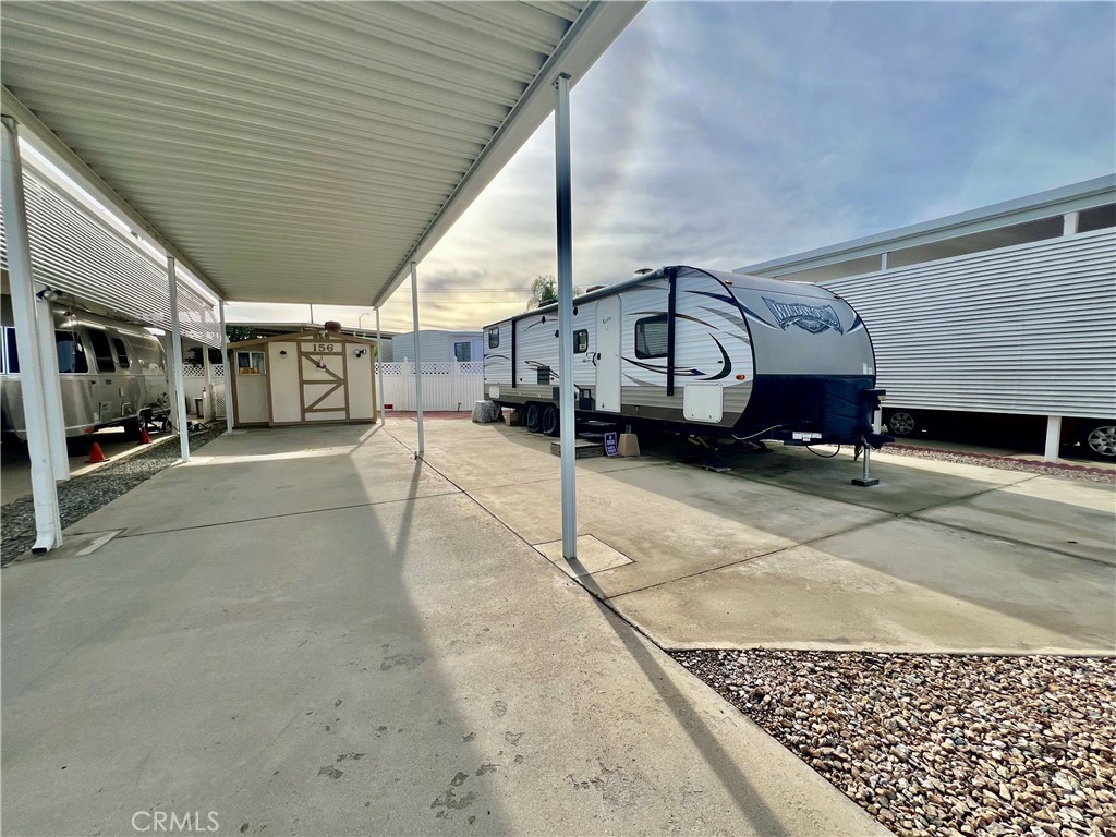 1295 S Cawston Avenue