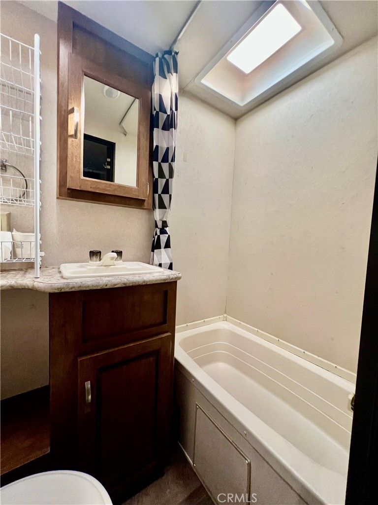 1295 S Cawston Avenue