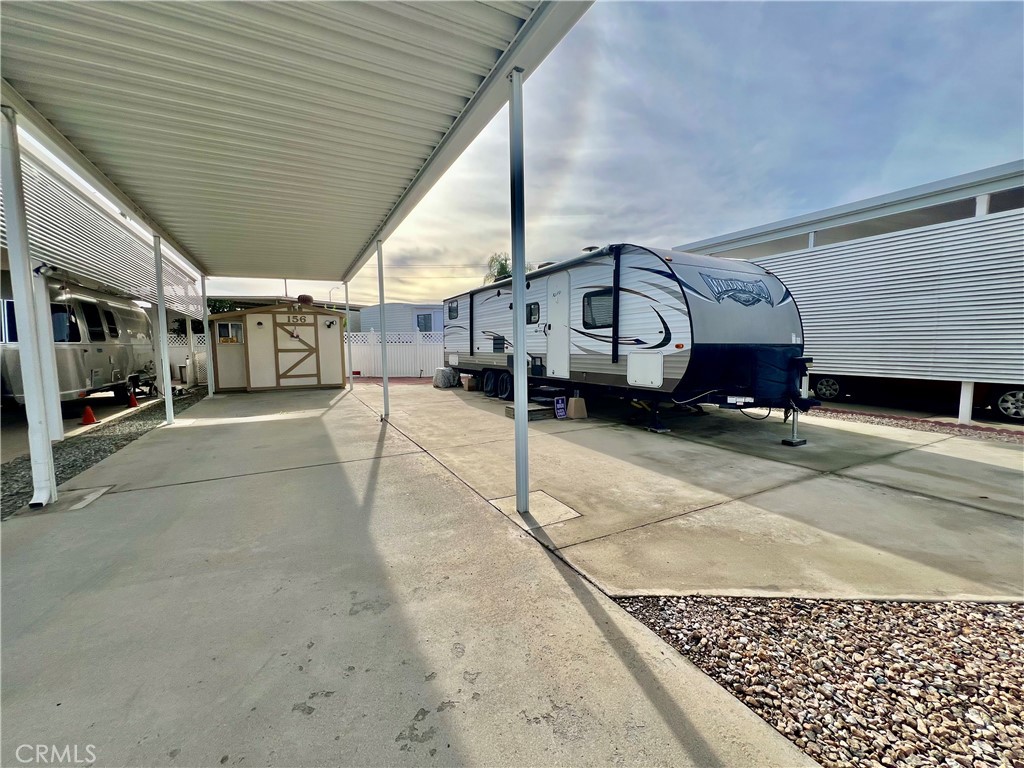 1295 S Cawston Avenue