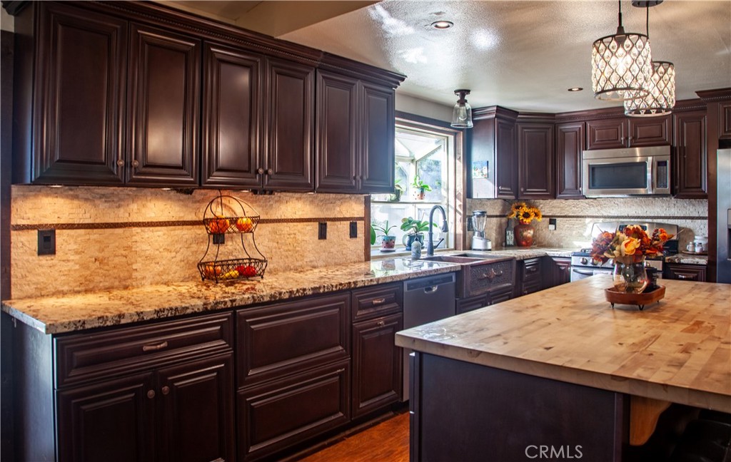 30225 Amber Lane