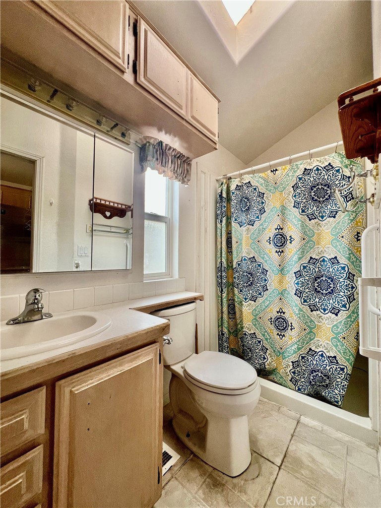 1295 S Cawston 429