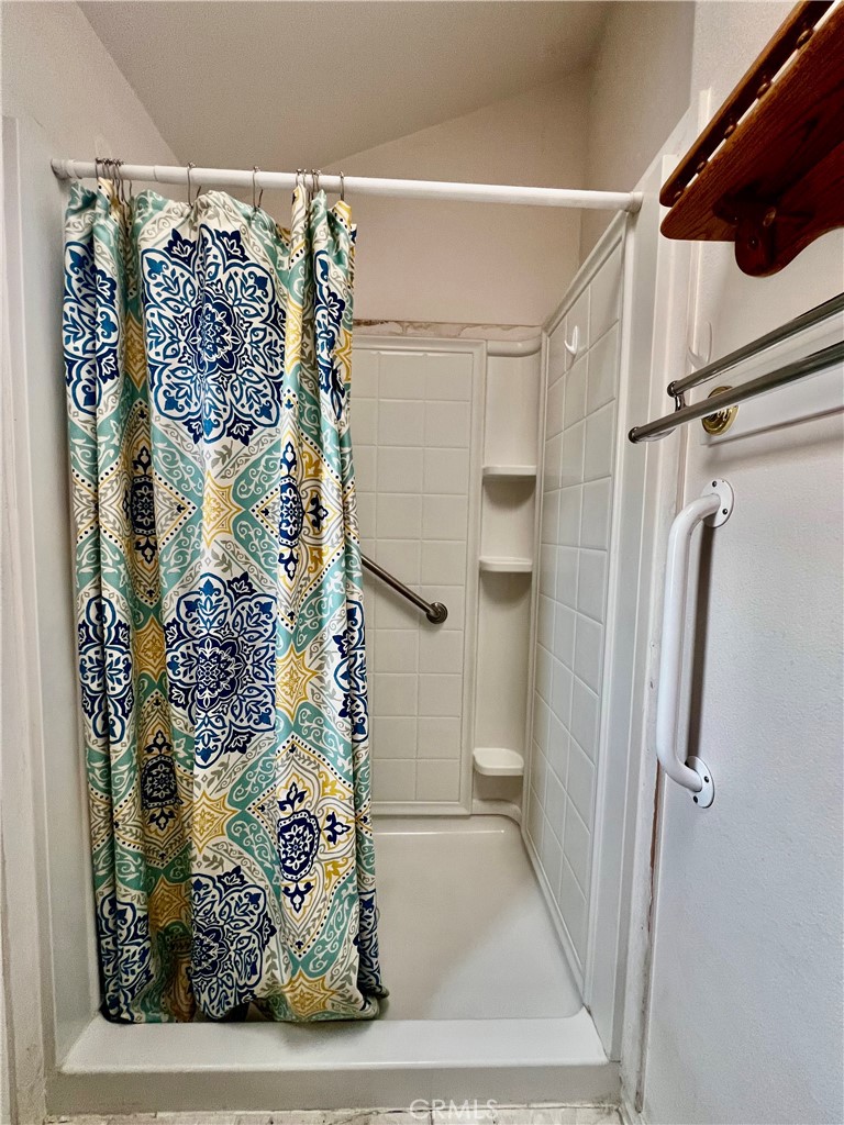 1295 S Cawston 429