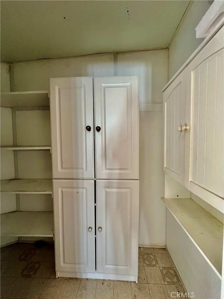 1295 S Cawston 429